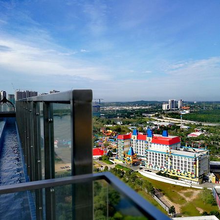 Hostahome Suites At Afiniti Residence Walk To Legoland Nusajaya  Exterior foto