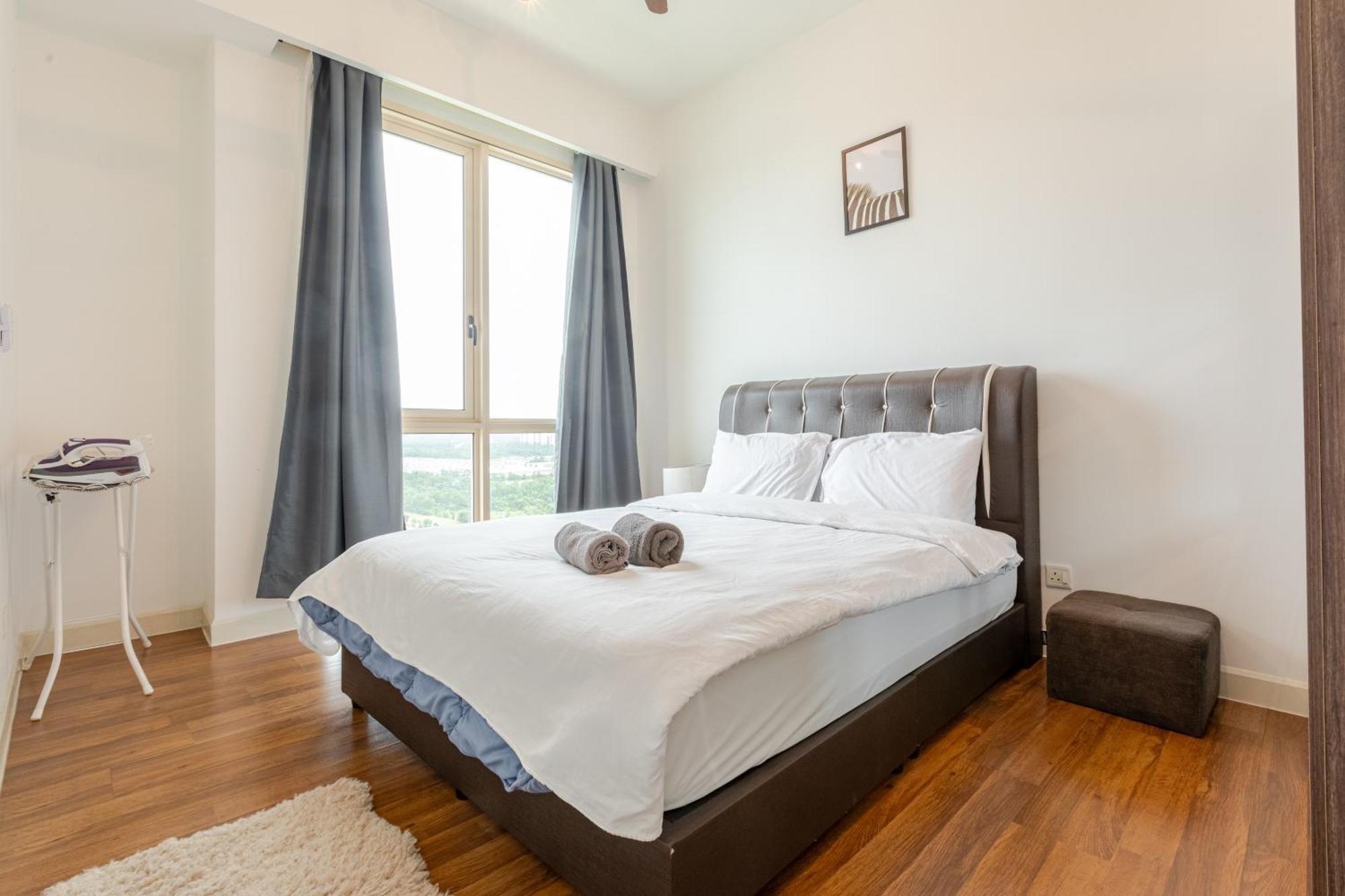 Hostahome Suites At Afiniti Residence Walk To Legoland Nusajaya  Exterior foto