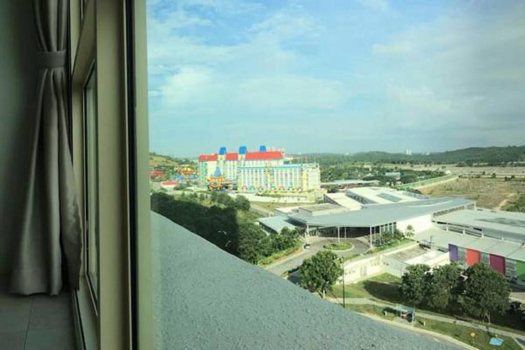 Hostahome Suites At Afiniti Residence Walk To Legoland Nusajaya  Exterior foto